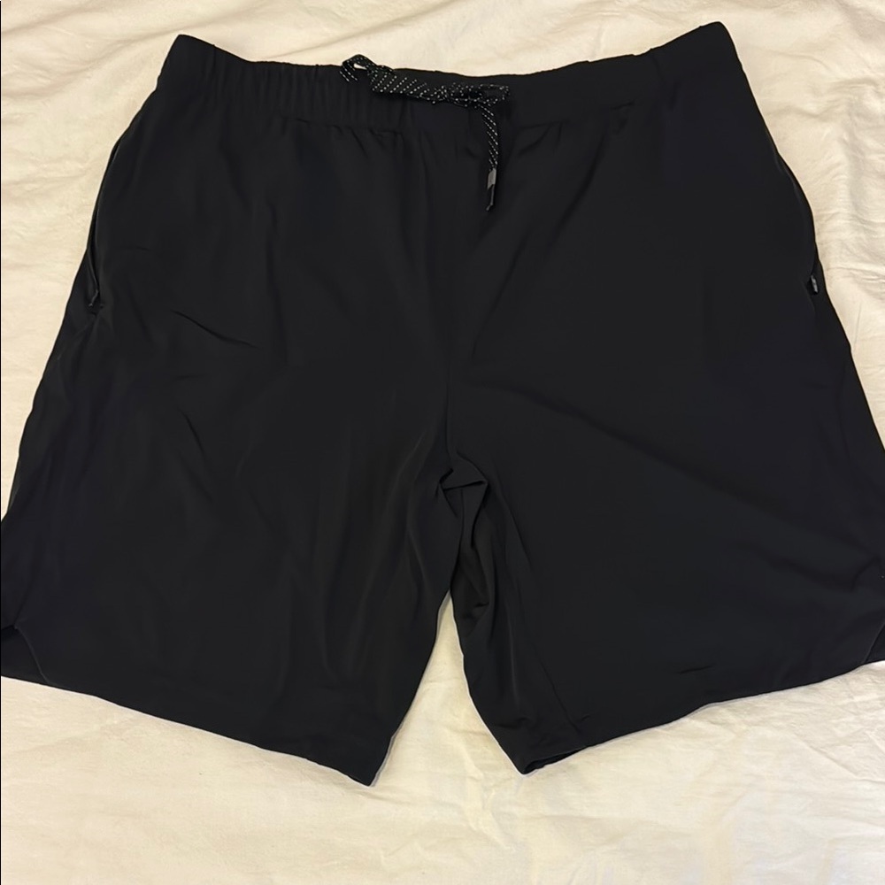 Fabletics “The One” short - Black